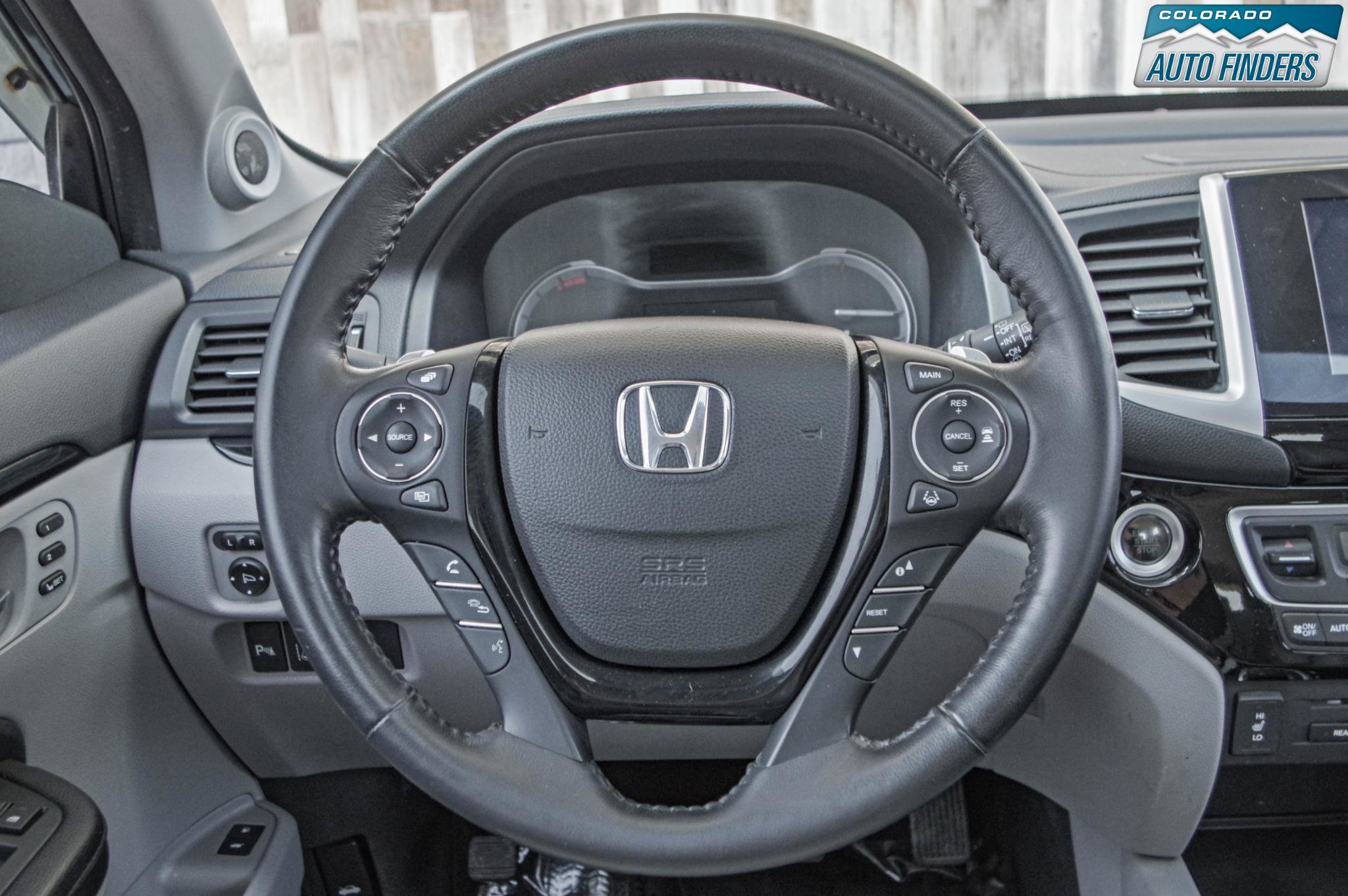 Used 2016 Honda Pilot Touring image 13