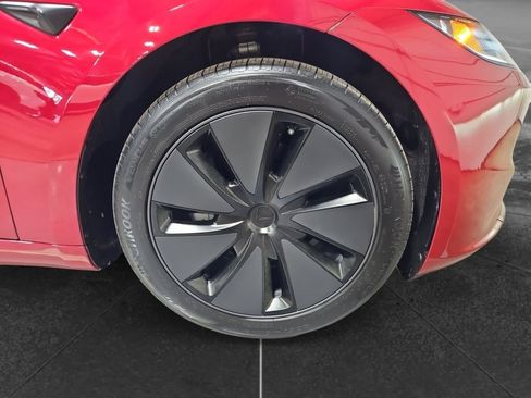 Used 2025 Tesla Model 3 Long Range AWD/4WD image 33