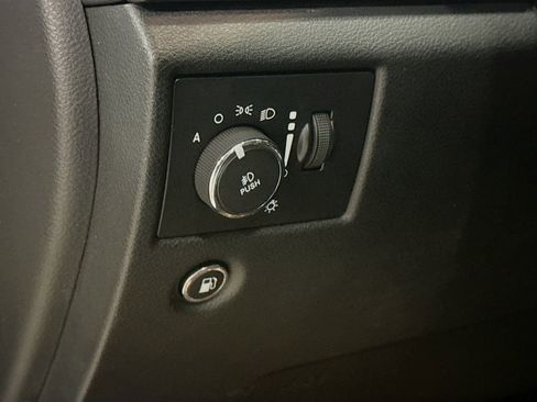 Used 2015 Jeep Grand Cherokee Altitude image 12