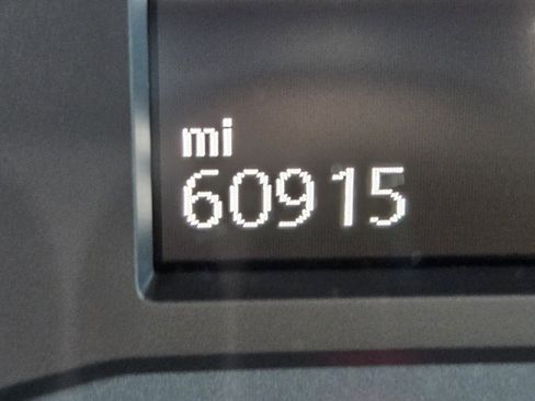 Used 2019 Volkswagen Jetta GLI image 18