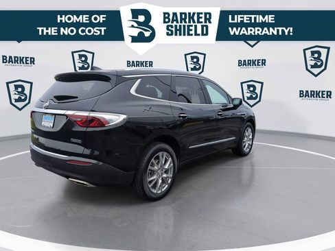 Used 2024 Buick Enclave Essence w/ Experience Buick Package FWD image 9