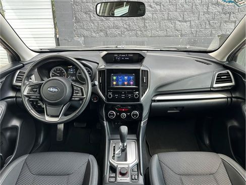 Used 2022 Subaru Forester Premium AWD/4WD image 19
