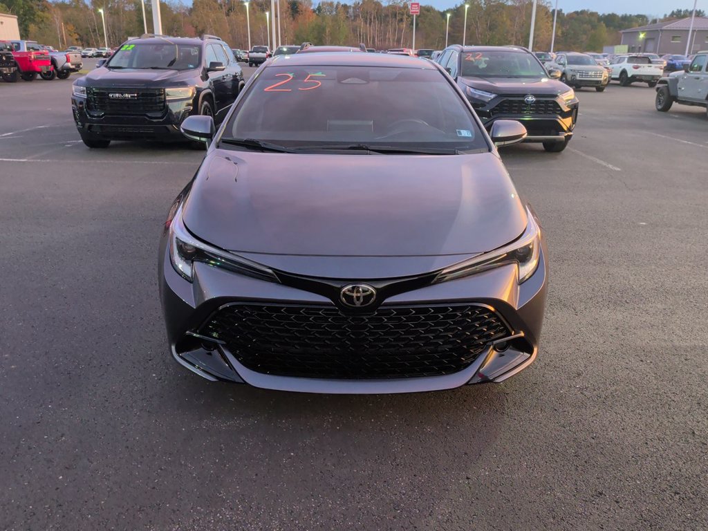 Used 2025 Toyota Corolla SE FWD image 3