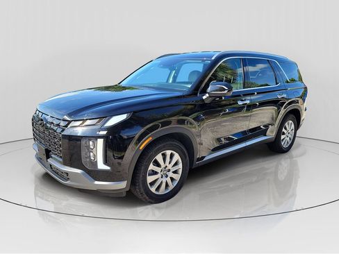 Used 2024 Hyundai Palisade SEL FWD image 3