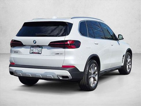 Certified 2024 BMW X5 xDrive40i w/ Premium Package AWD/4WD image 5