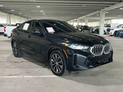 Used 2024 BMW X6 xDrive40i w/ Premium Package image 7