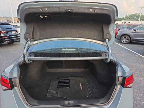 Used 2024 Nissan Sentra SR w/ SR Premium Package FWD image 26