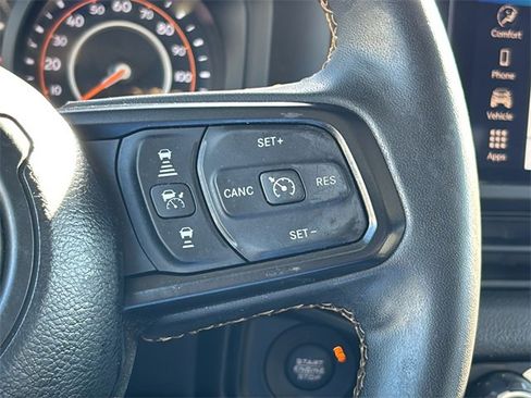 Certified 2024 Jeep Gladiator Sport image 27