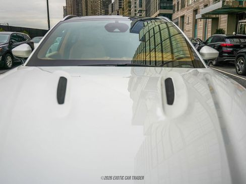 Used 2021 Aston Martin DBX image 63