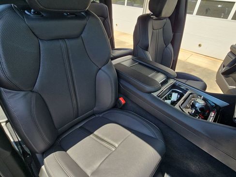 New 2026 Jeep Grand Wagoneer Limited AWD/4WD image 10