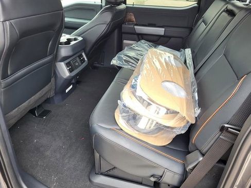 New 2026 Ford F350 4x4 Crew Cab DRW Super Duty image 14