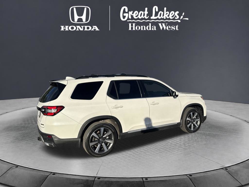 Used 2024 Honda Pilot Touring image 10