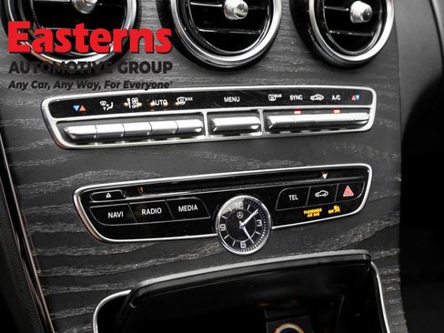 Used 2018 Mercedes-Benz C 300 4MATIC Sedan image 18