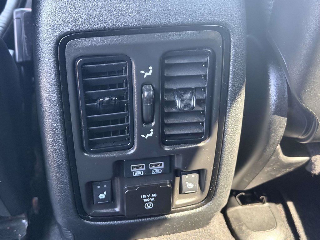 Used 2025 Dodge Durango GT AWD/4WD image 17