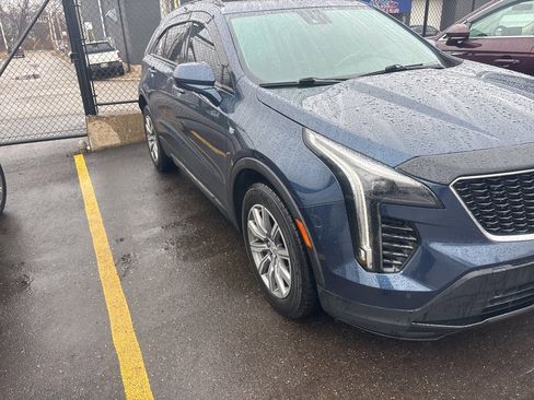 Used 2019 Cadillac XT4 Sport image 3
