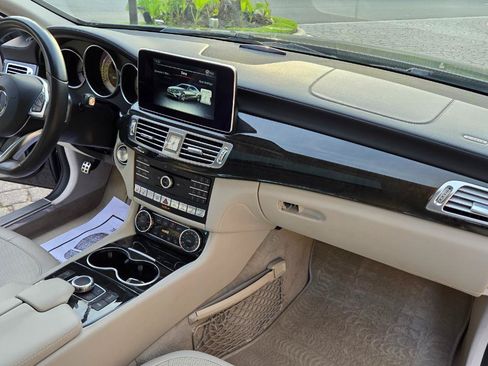 Used 2016 Mercedes-Benz CLS 550 4MATIC image 22