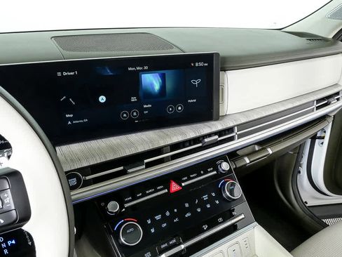 Used 2025 Hyundai Santa Fe Calligraphy FWD image 13