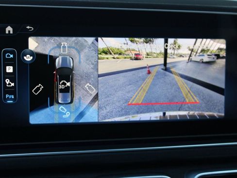 Used 2026 Mercedes-Benz GLS 450 4MATIC image 28