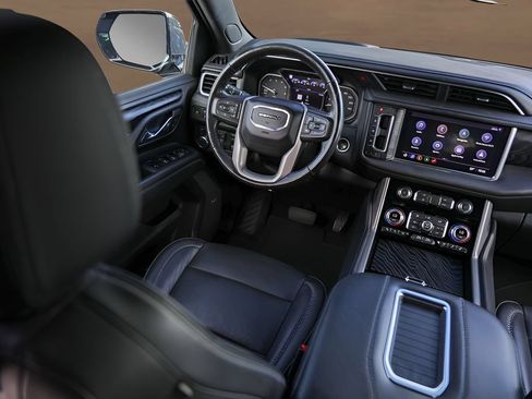Used 2021 GMC Yukon Denali w/ Denali Premium Package AWD/4WD image 28