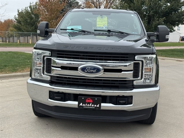 Used 2018 Ford F250 XLT AWD/4WD image 2