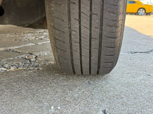 Used 2020 Nissan Pathfinder SL AWD/4WD image 48