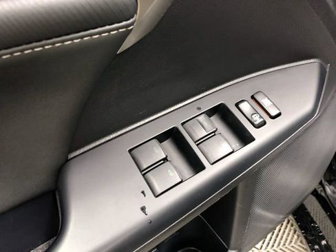 Used 2014 Lexus CT 200h FWD image 13