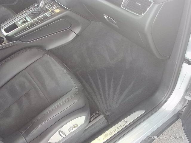 Used 2016 Porsche Macan S AWD/4WD image 18