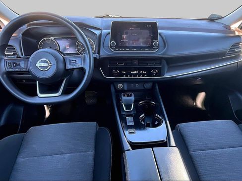 Used 2023 Nissan Rogue SV image 14