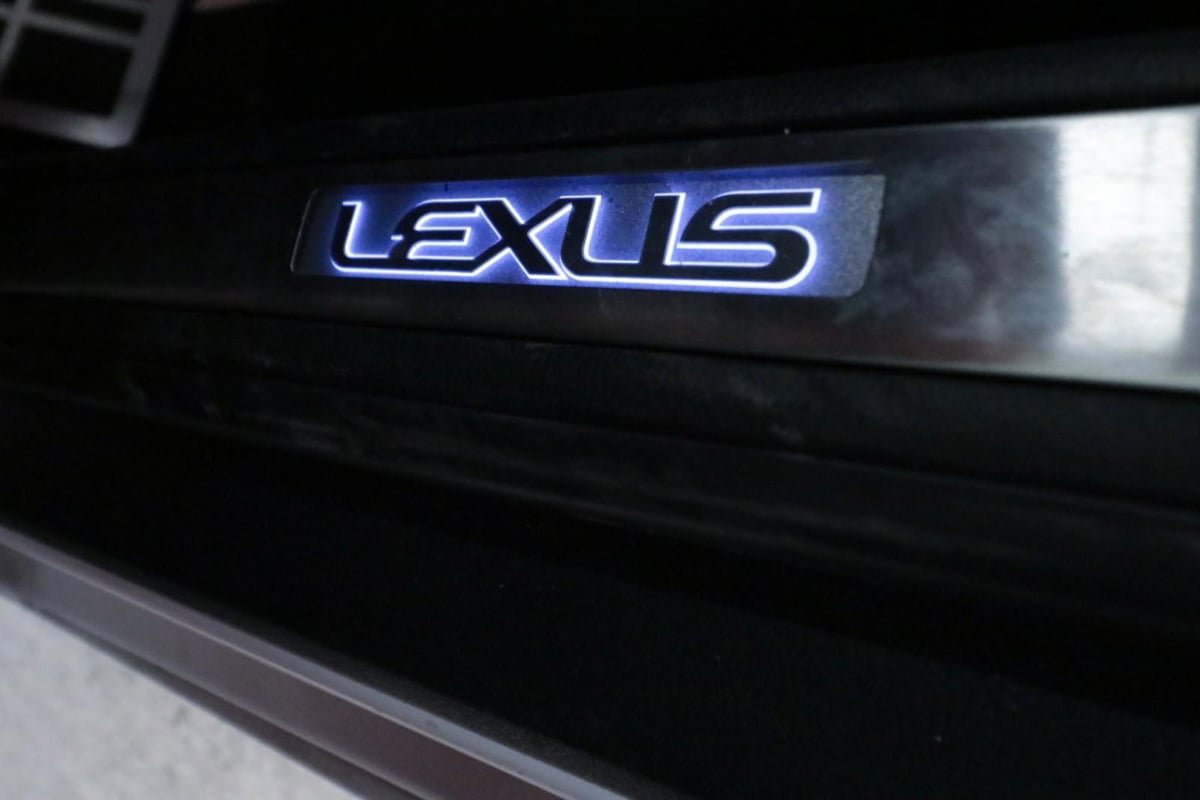 Used 2020 Lexus RC 350 F Sport w/ Accessory Package 2 RWD image 28
