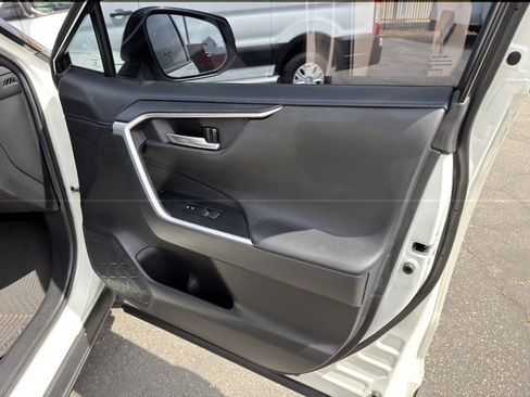 Used 2021 Toyota RAV4 XSE AWD/4WD image 8