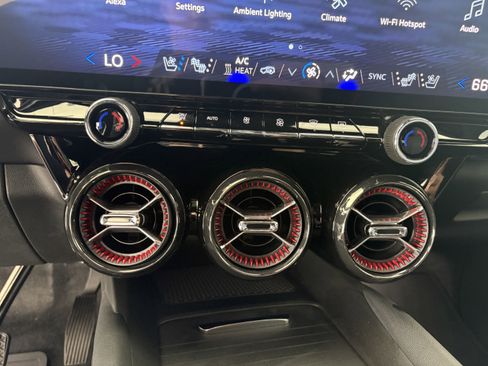 Used 2025 Chevrolet Blazer EV RS image 16