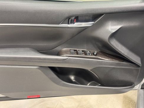 Used 2023 Toyota Camry LE image 18