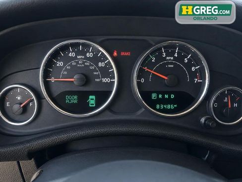 Used 2018 Jeep Wrangler Unlimited Sport S AWD/4WD image 13