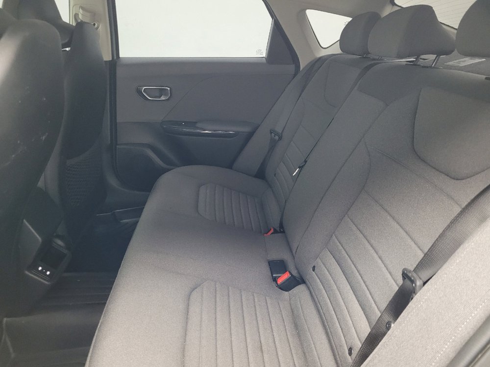 Used 2025 Kia K4 EX FWD image 18