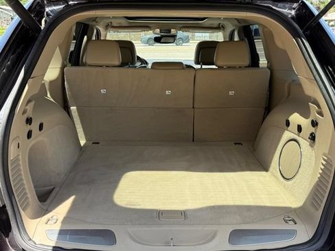 Used 2018 Jeep Grand Cherokee Overland AWD/4WD image 4