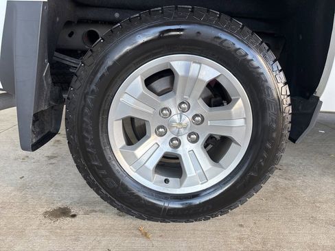 Used 2018 Chevrolet Silverado 1500 LT w/ All Star Edition image 33