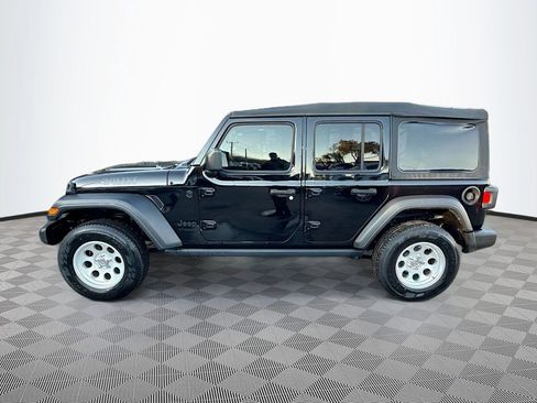 Used 2021 Jeep Wrangler Unlimited Willys image 9