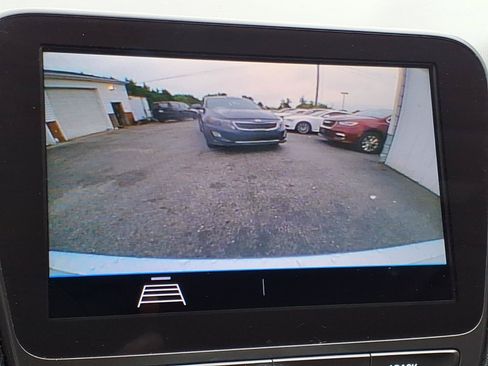 Used 2020 Chevrolet Malibu LT FWD image 7