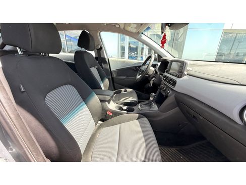 Used 2019 Hyundai Kona SE w/ Cargo Package FWD image 11