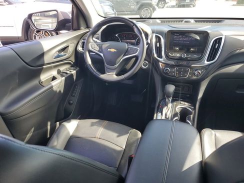 Used 2022 Chevrolet Equinox Premier image 12