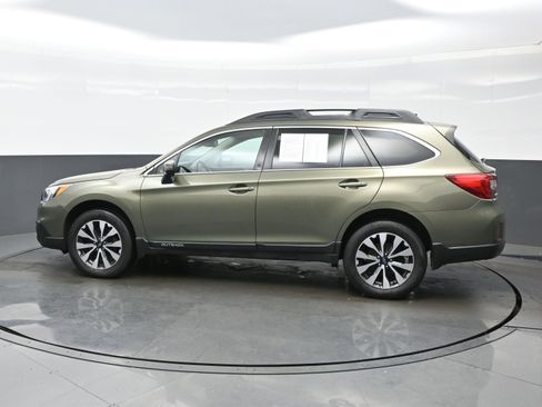 Used 2016 Subaru Outback 2.5i Limited image 3