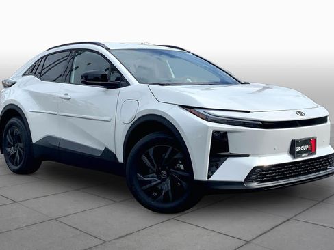 New 2026 Toyota C-HR AWD/4WD image 2