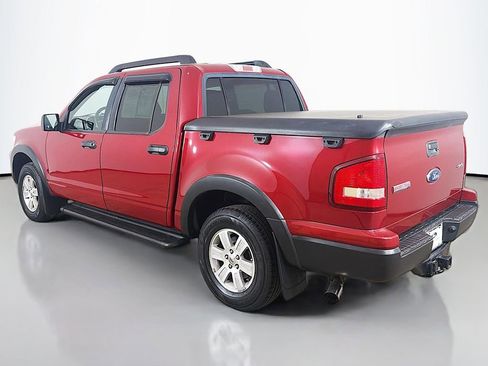 Used 2009 Ford Explorer Sport Trac XLT AWD/4WD image 4