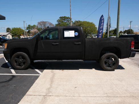 Used 2014 GMC Sierra 2500 Denali AWD/4WD image 2