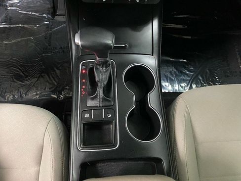 Used 2020 Kia Sorento S image 21