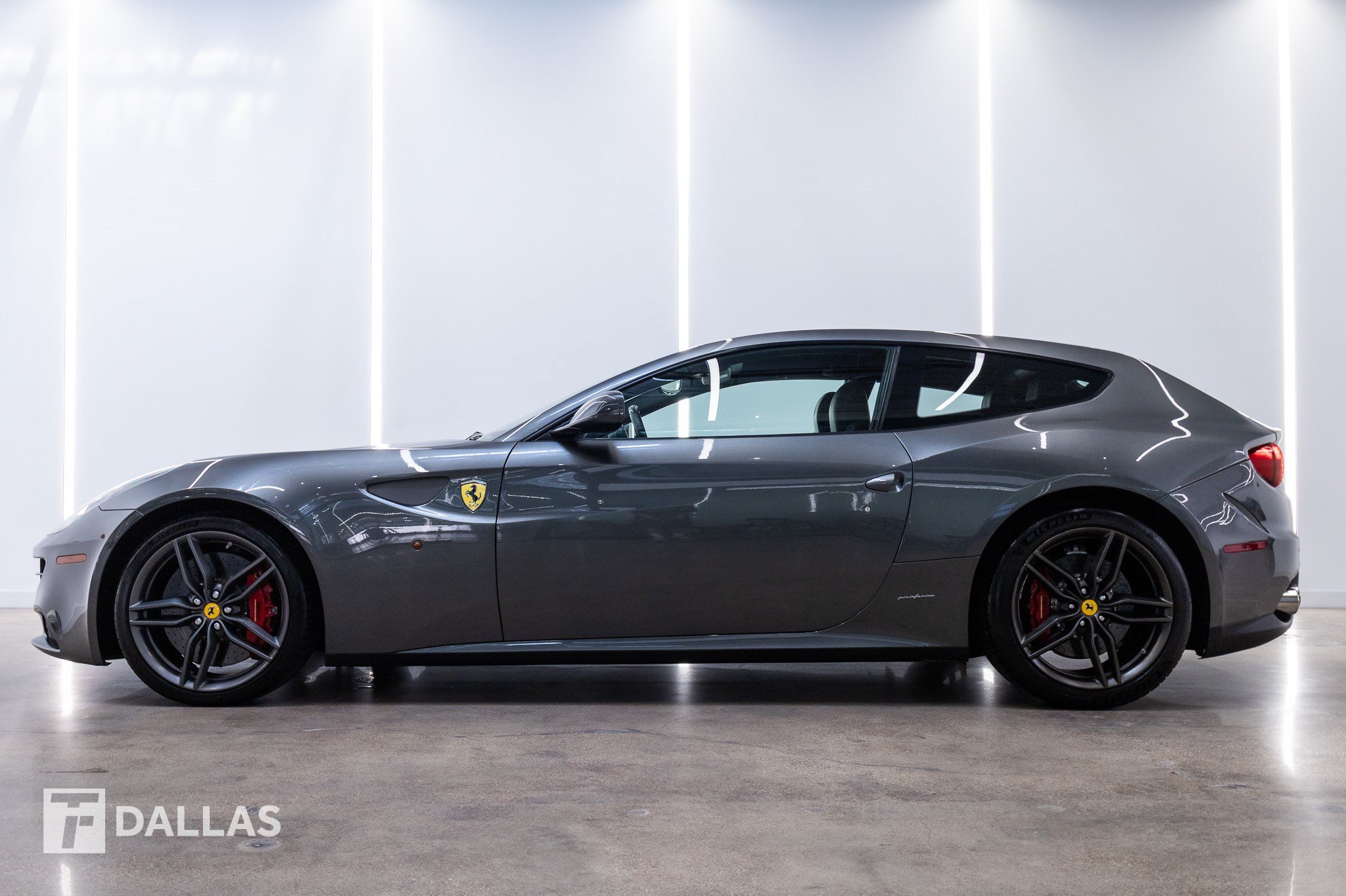 Used 2012 Ferrari FF AWD/4WD image 1