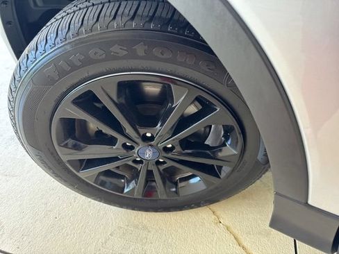 Used 2017 Ford Escape SE FWD image 39