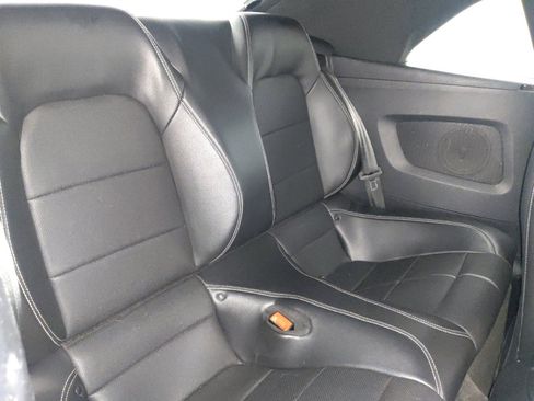 Used 2018 Ford Mustang Premium RWD image 19