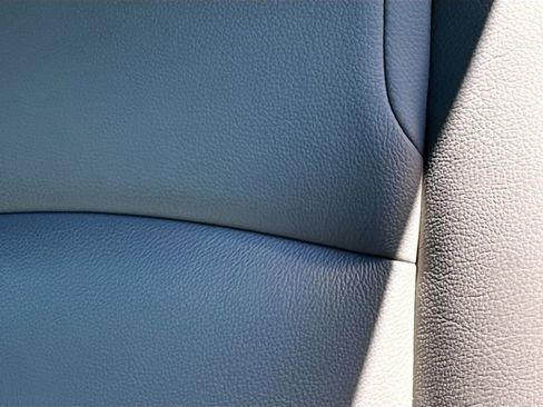 Used 2023 Honda Odyssey EX-L image 12