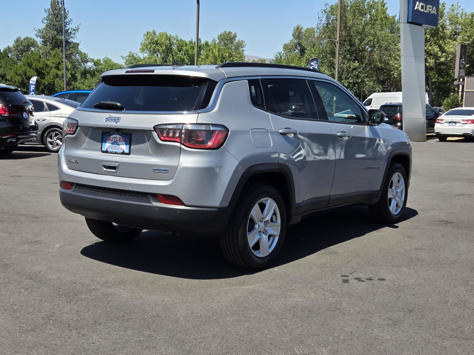 Used 2022 Jeep Compass Latitude w/ Convenience Group AWD/4WD image 5